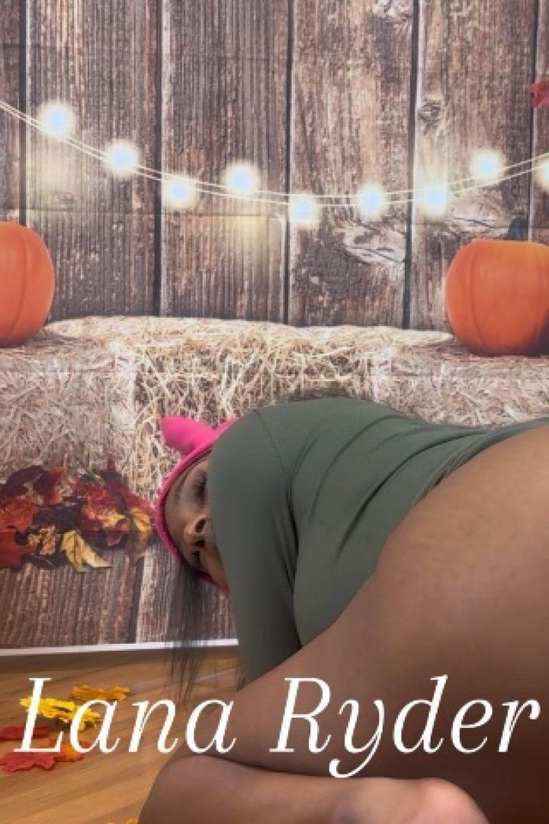 Which Toy Made Me Cum The Hardest - Screenshot 1 of 4 - Babes