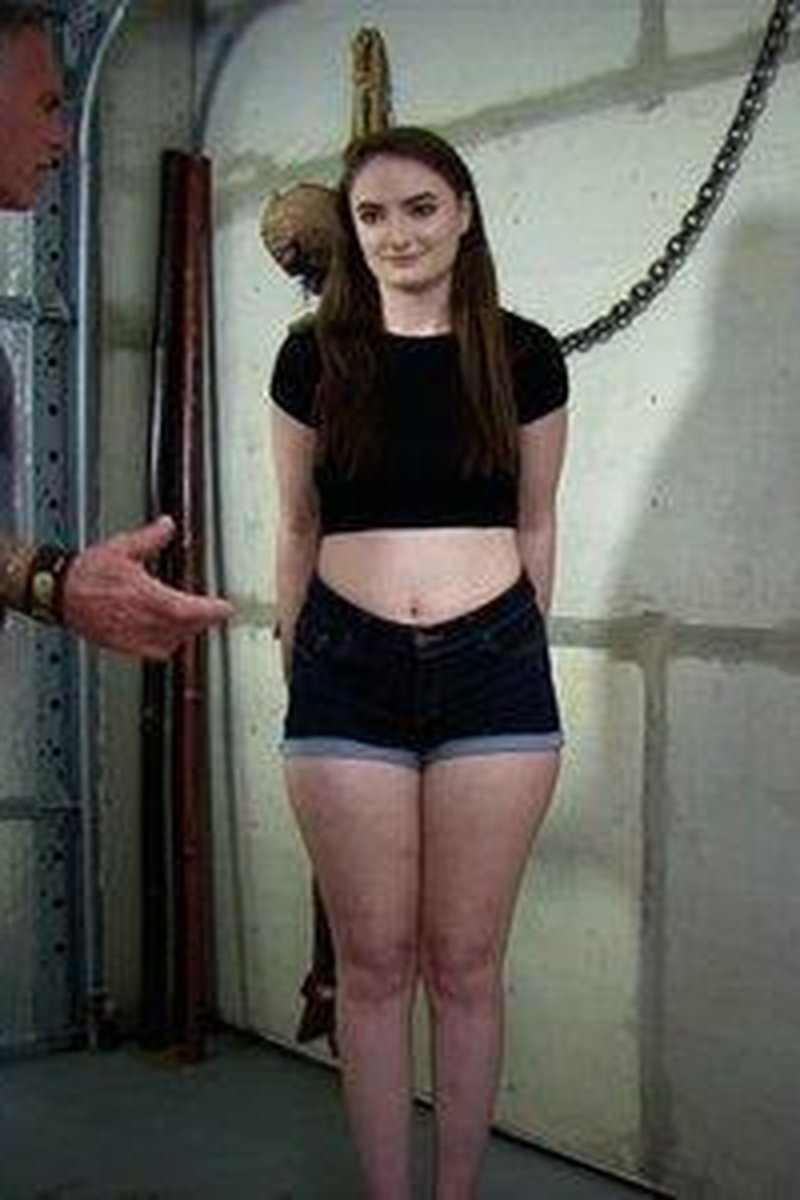 Beating Luci - Screenshot 1 of 4 - Bondage