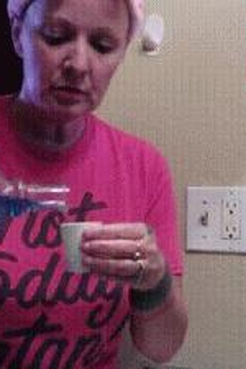 Gargling Teeth Brushing - Screenshot 1 of 4 - Mouth Fetish