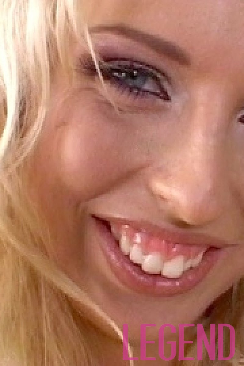 Diana Gold Loves Whoring - Screenshot 1 of 4 - Anal