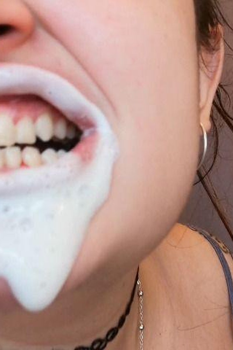 Good Brushing And Mouth Rinsing - Screenshot 1 of 4 - Face Fetish
