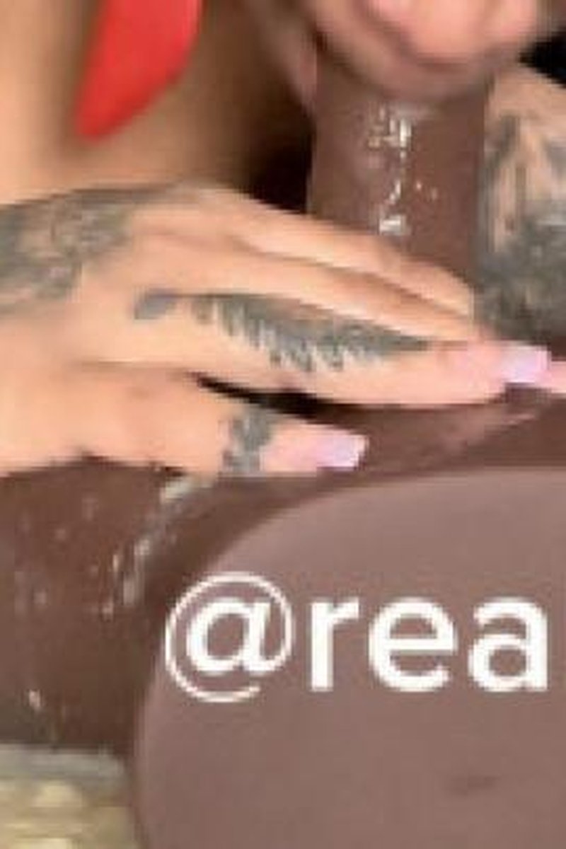 Ghetto Gagger - Screenshot 1 of 4 - Ball Sucking