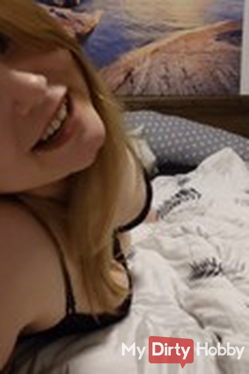 My First Orgasm - Screenshot 1 of 4 - Lovelymia
