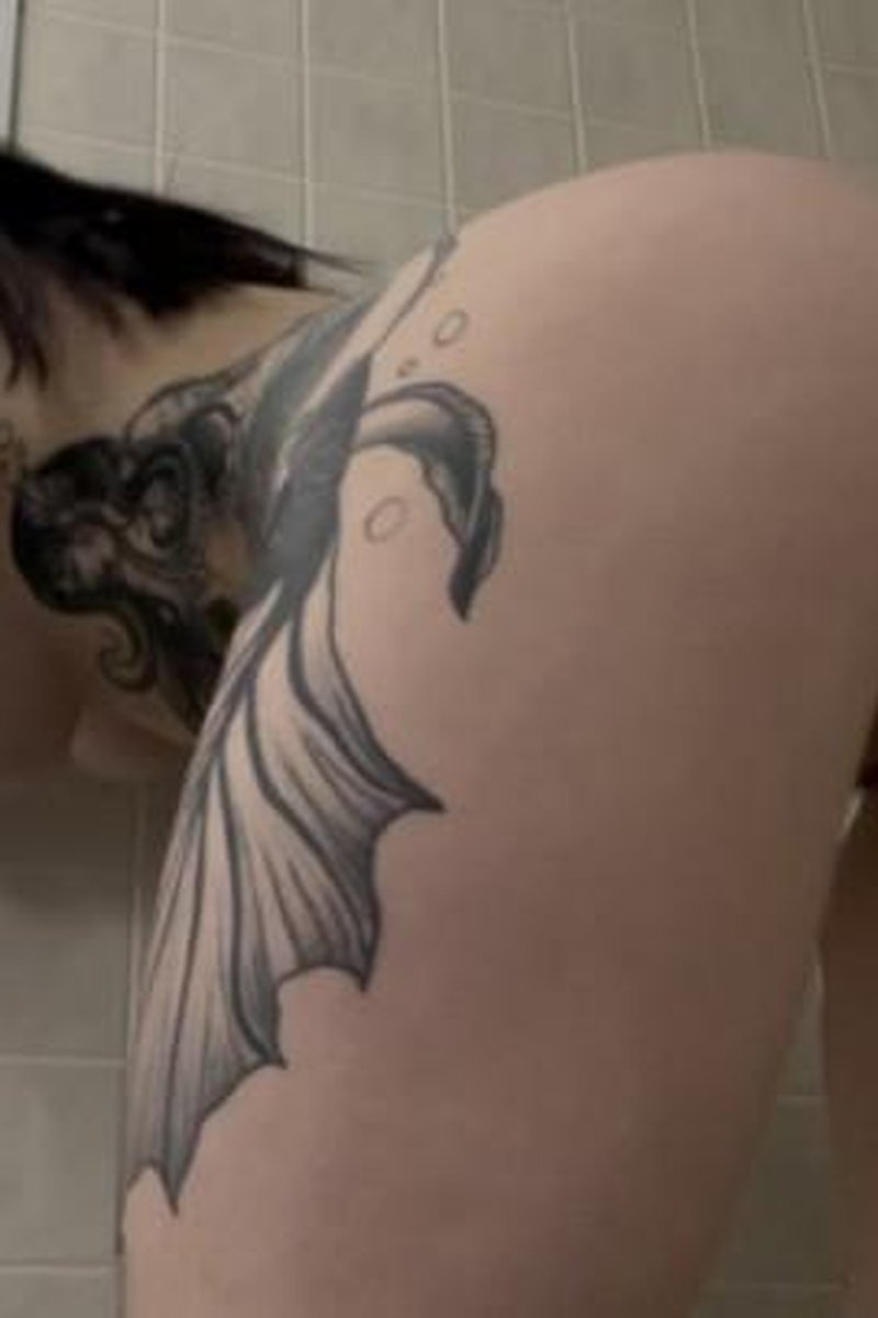 Twerk - Screenshot 1 of 4 - Alternative Girl