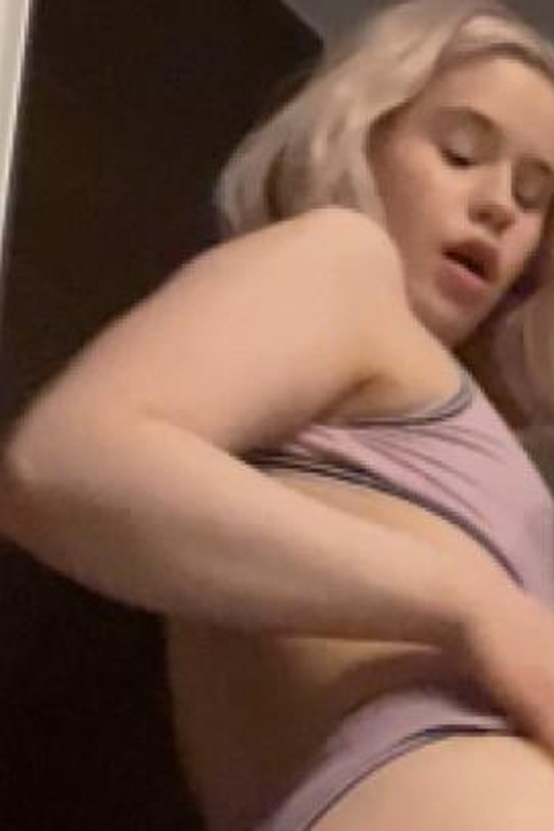 Taking A Shower - Screenshot 1 of 4 - Big Ass
