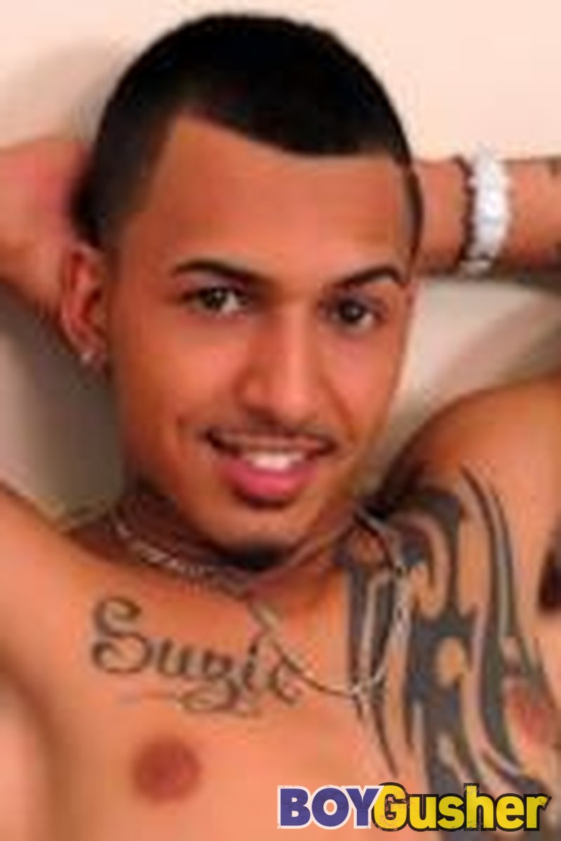 Jose Camacho - Screenshot 1 of 4 - Gay