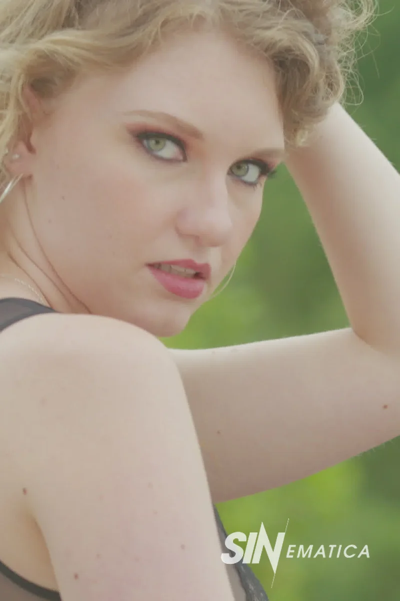 Casting Couch - Screenshot 1 of 4 - BBC