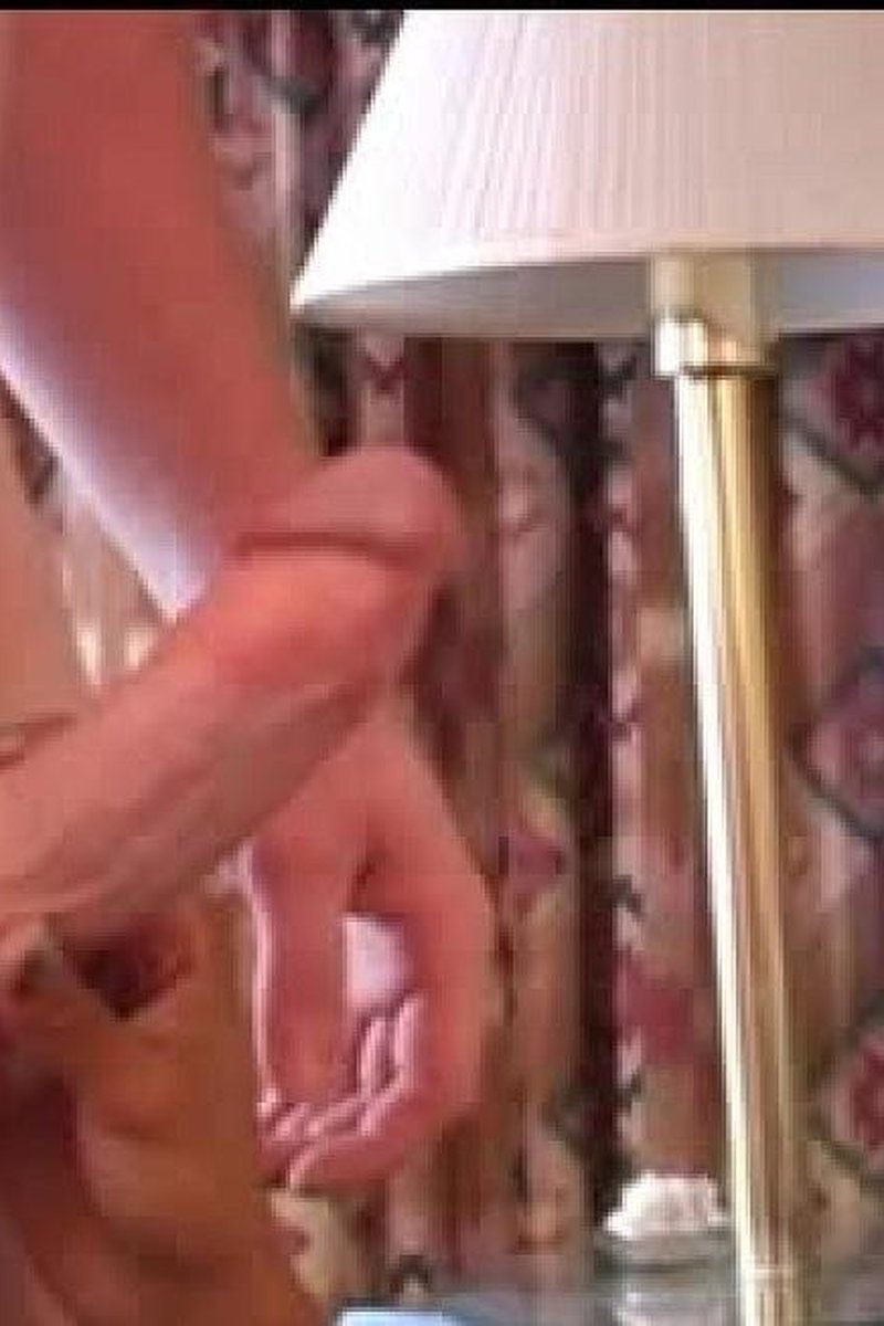 Unique - Screenshot 1 of 4 - Black