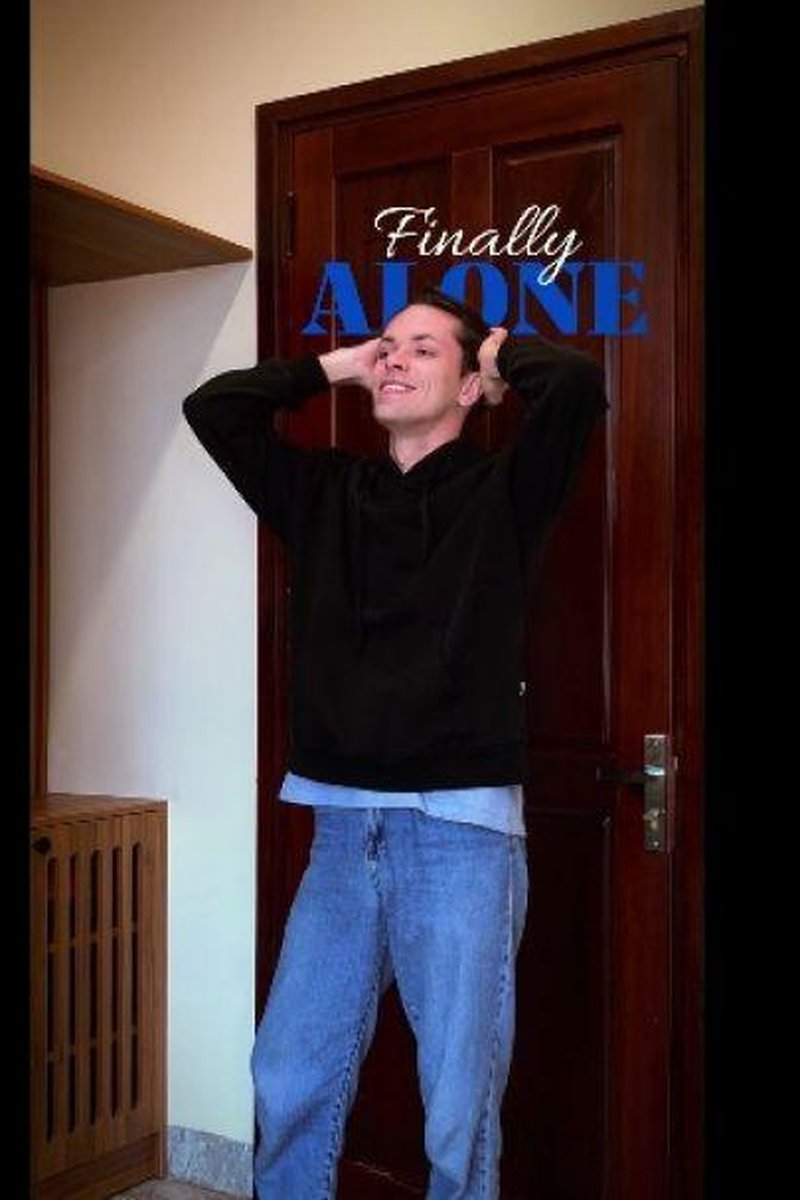 Finally Alone - Screenshot 1 of 4 - Cumshot