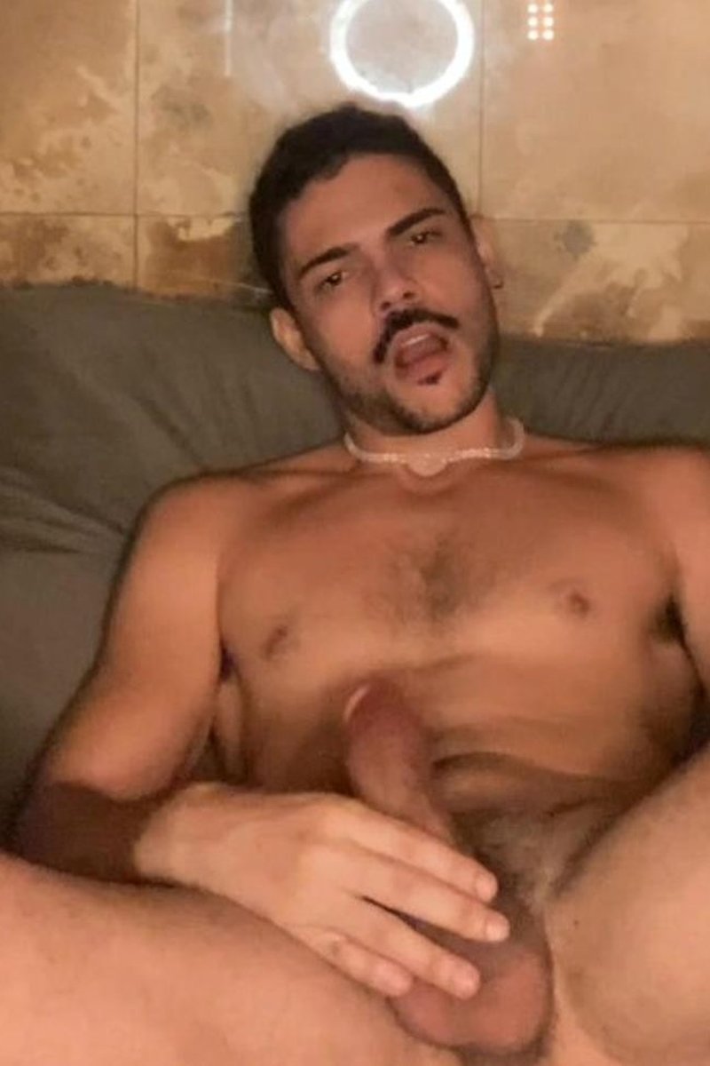 Solo - Screenshot 1 of 4 - Babes