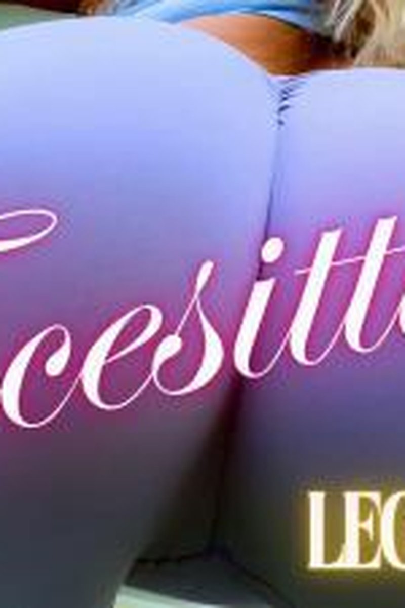 TP-iwantclipsmistressmolly77-facesitting-pov-in-leggings