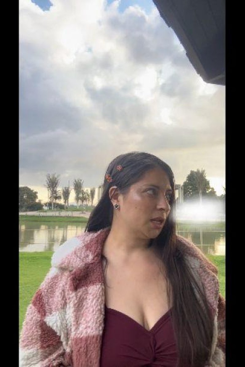 Chewing Gum - Screenshot 1 of 4 - Big Tits
