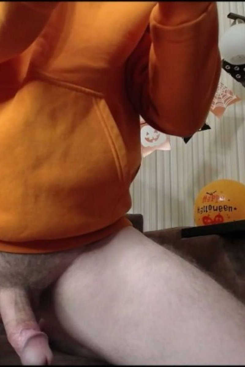 Halloween Fun - Screenshot 1 of 4 - Cumshot