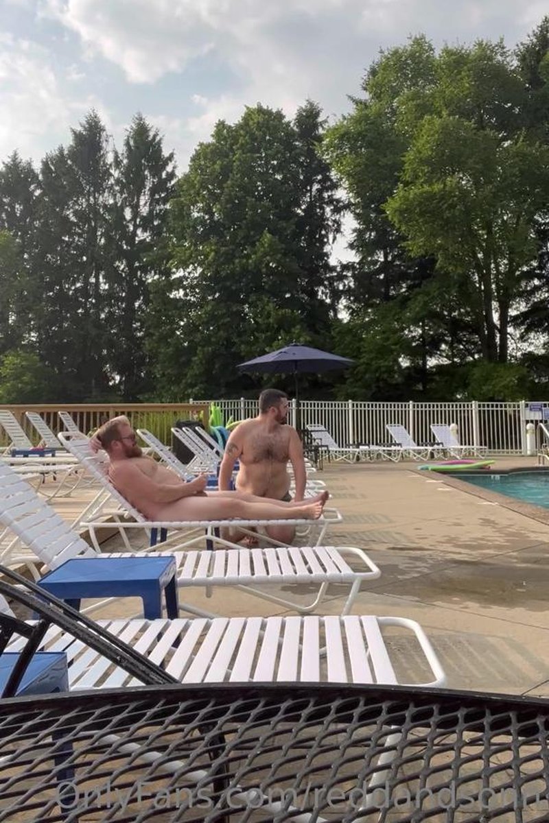 The Clothing-Optional Campground Maintenance Worker Enjoyed The Show - Screenshot 1 of 4 - Anal