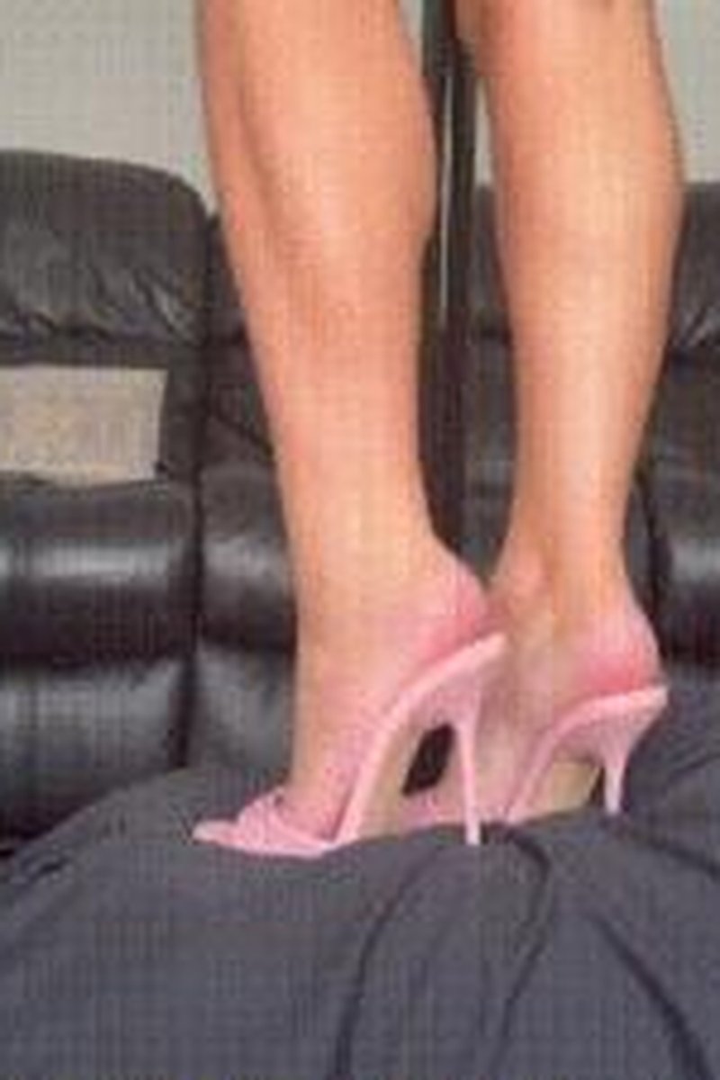 Pink Mules Trample - Screenshot 1 of 4 - Foot Fetish