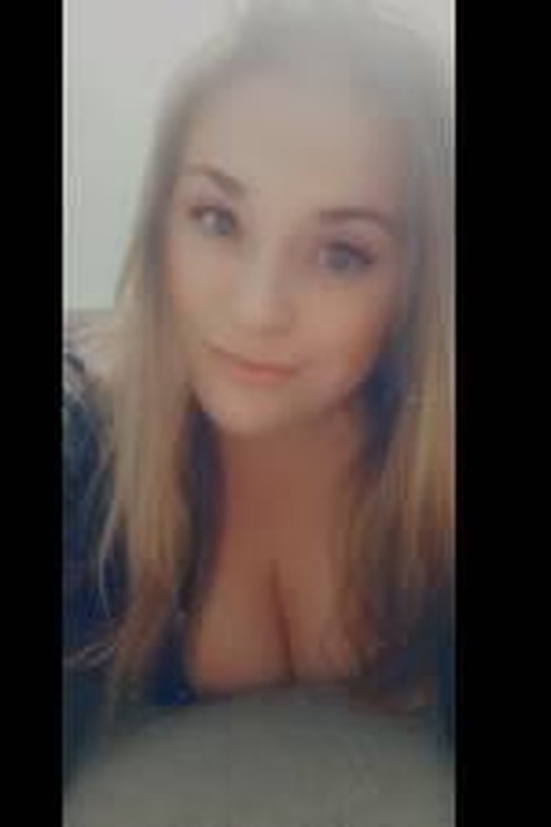 Hs Right Here - Screenshot 1 of 4 - Big Tits
