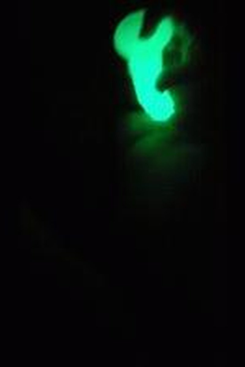 Glow - Screenshot 1 of 4 - MILF (30+)