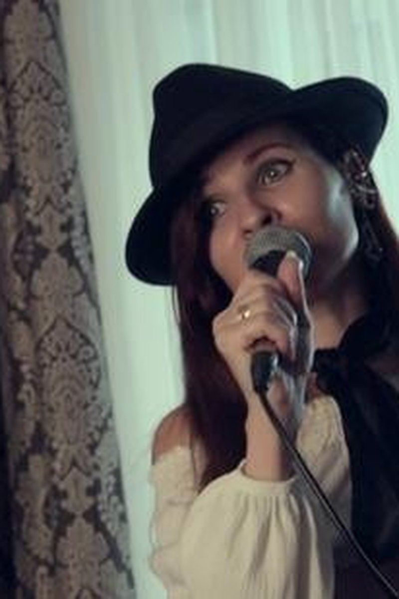 Live Performance! - Screenshot 1 of 4 - Concert