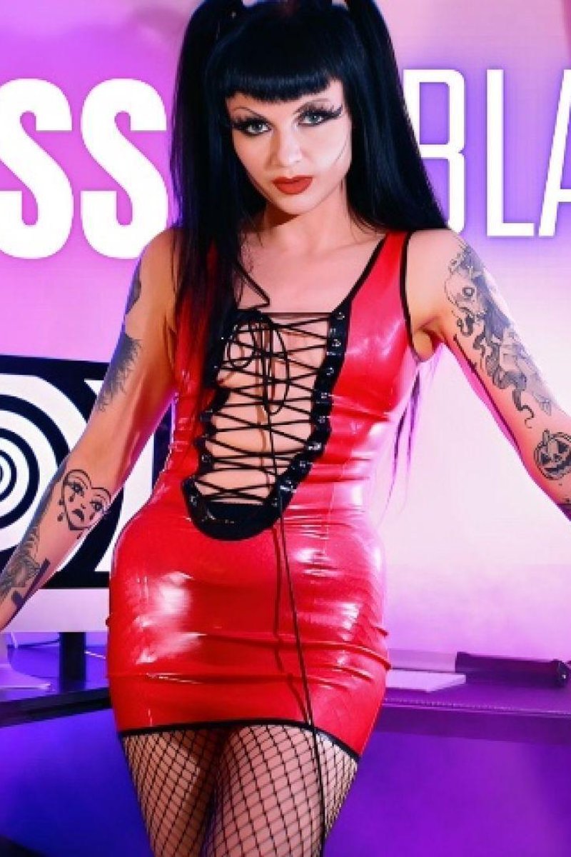 Endless Blackmail - Screenshot 1 of 4 - Ass Worship