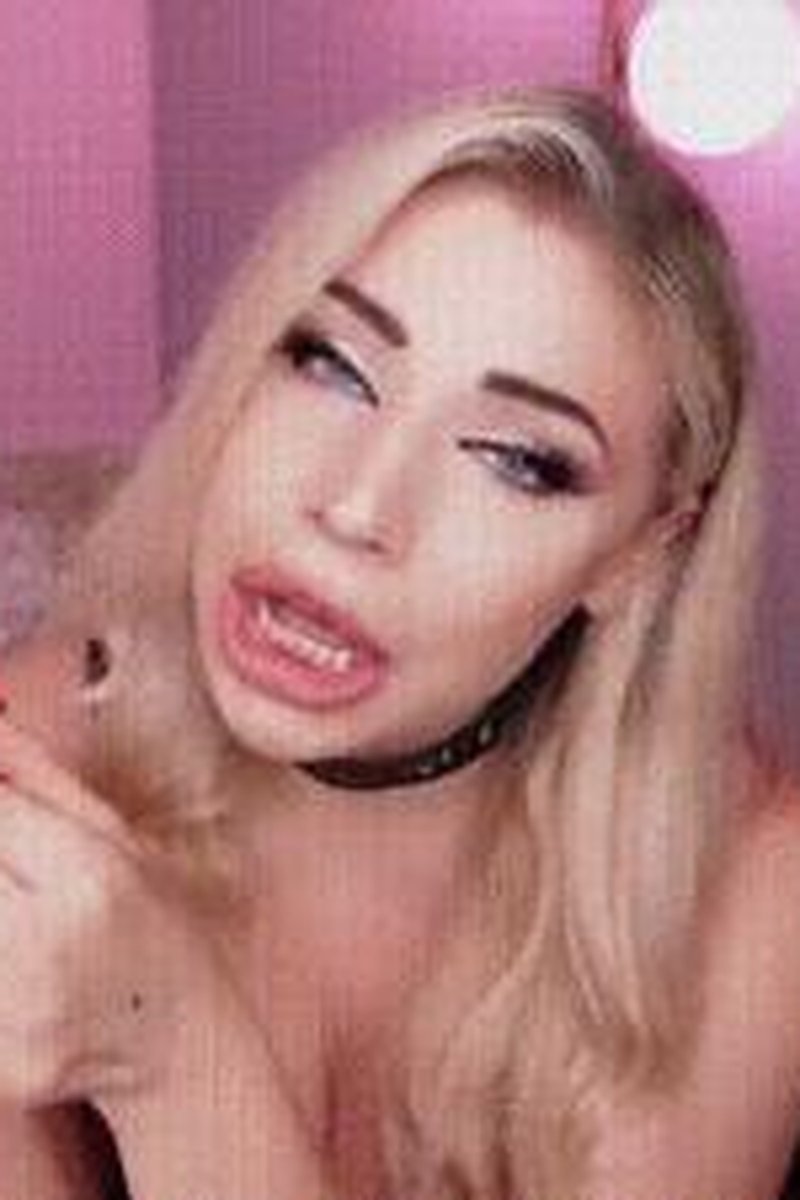Tiny Teasing - Screenshot 1 of 4 - Cock Play
