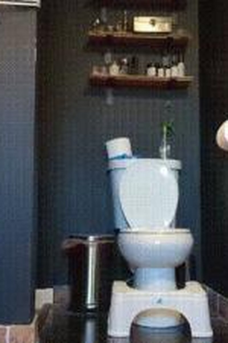Time To Go - Screenshot 1 of 4 - Bathroom