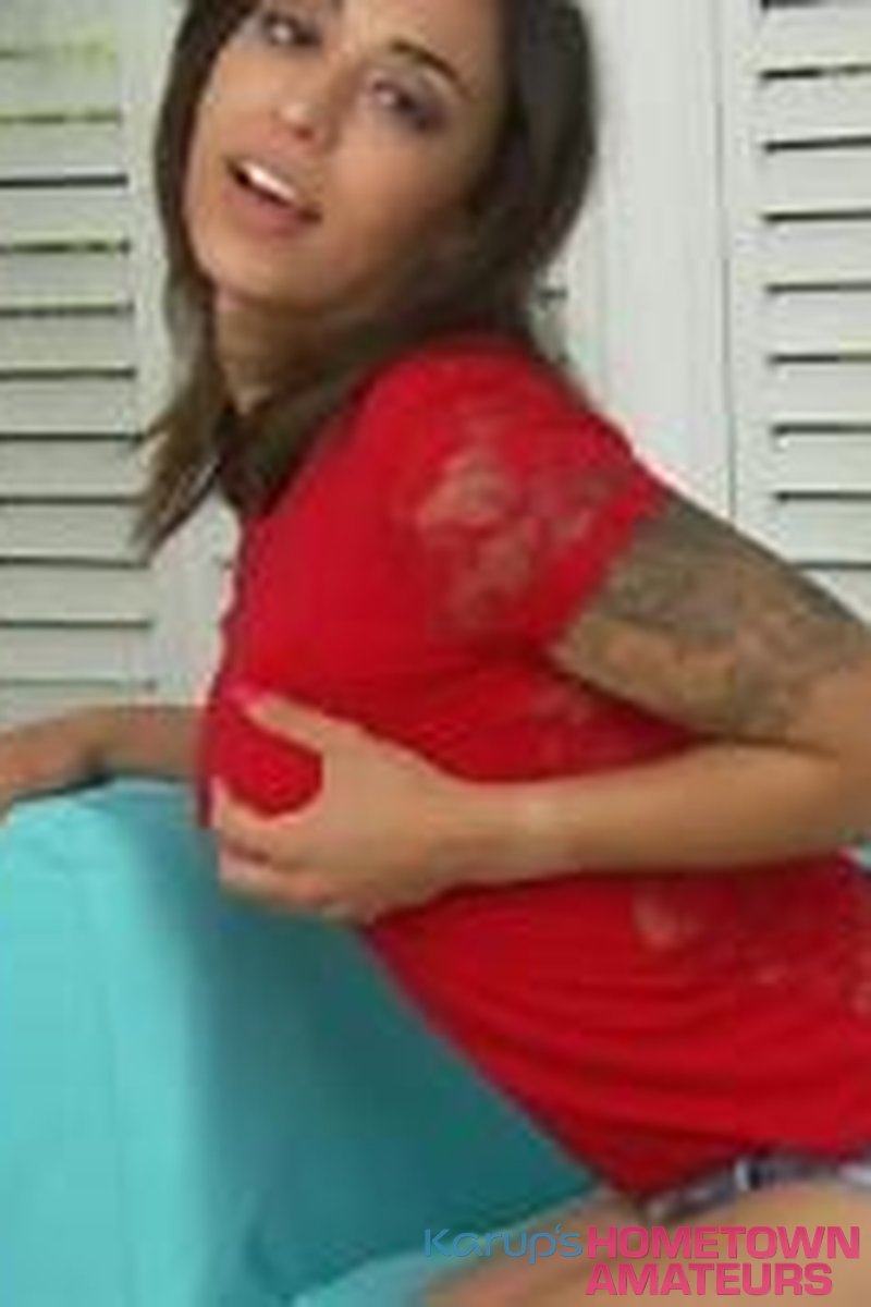 Penelope - Screenshot 1 of 4 - Penelope Stone