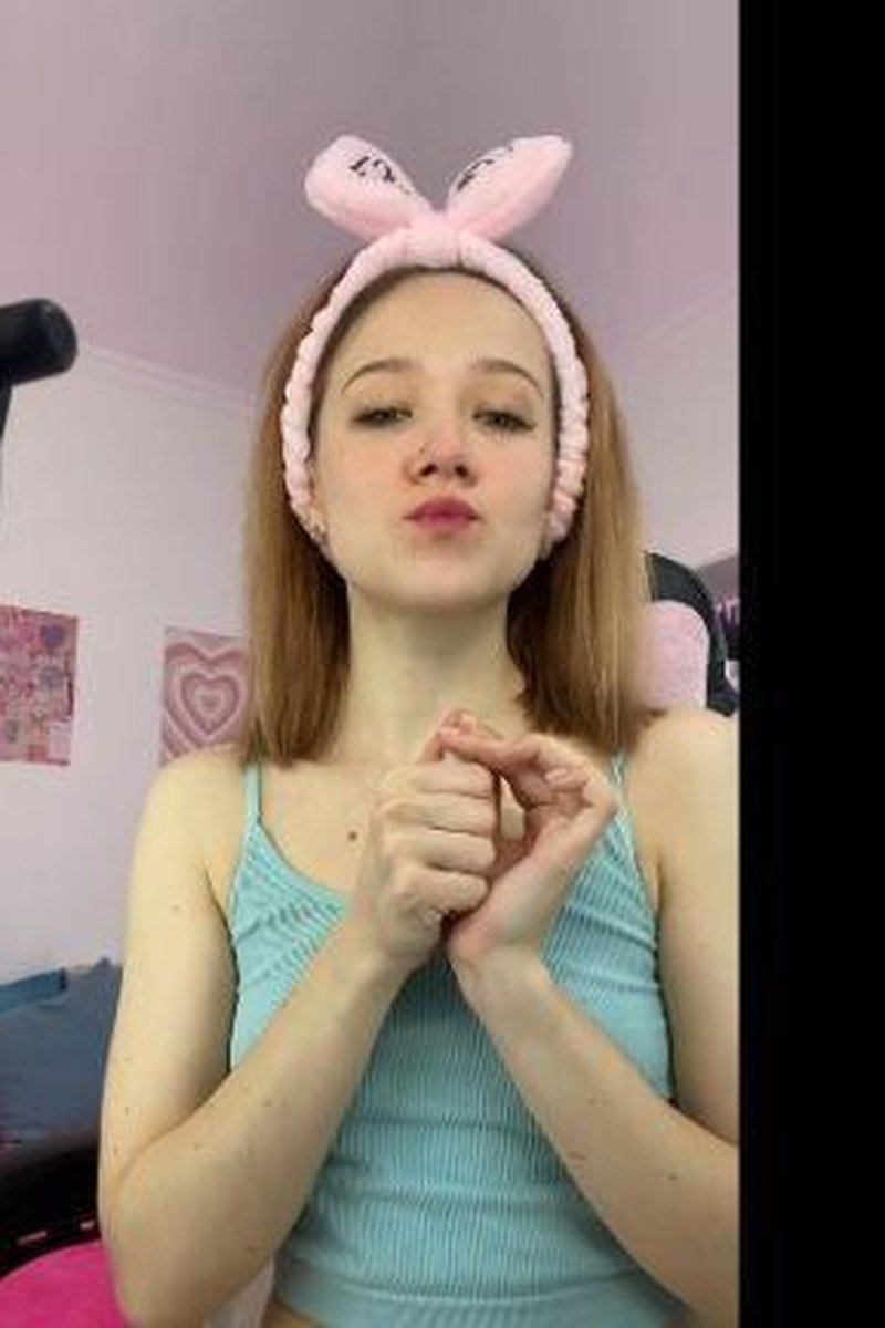 Make Up Routine - Screenshot 1 of 4 - Makeup