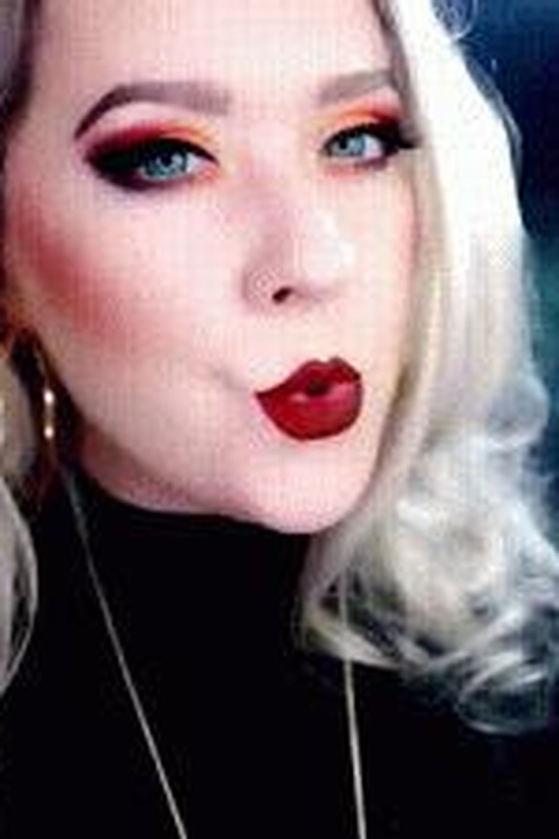 Satisfaction - Screenshot 1 of 4 - Close Up