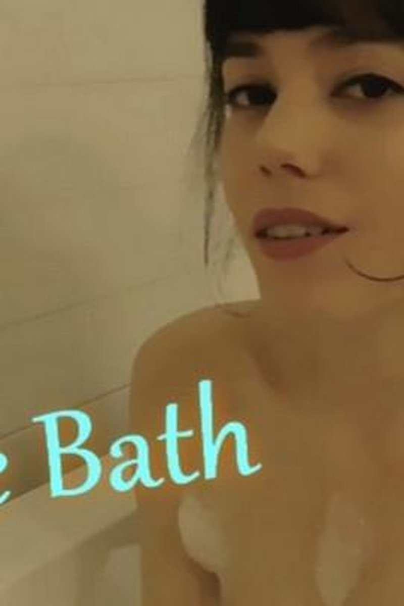 Bubble Bath - Screenshot 1 of 4 - Bathroom