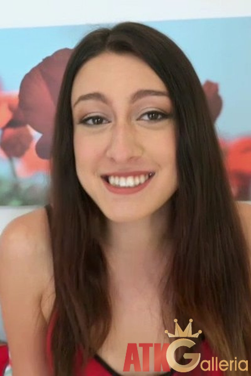 Alexa Raye - Interview - Screenshot 1 of 4 - Big Nipples