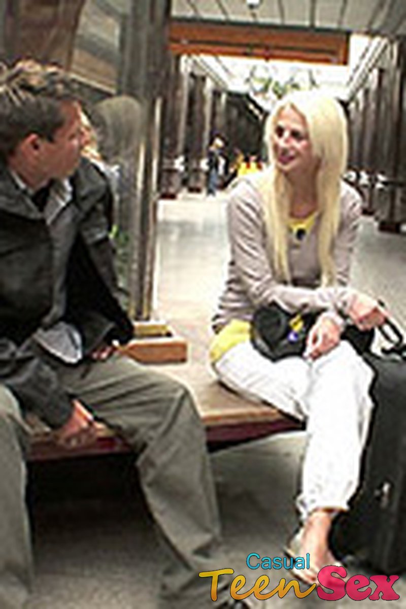 Subway Hookup - Screenshot 1 of 4 - Amateur