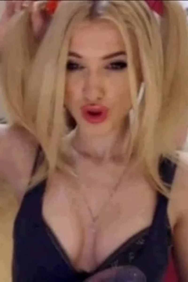 Tease Me! - Screenshot 1 of 4 - Patricia Goddess