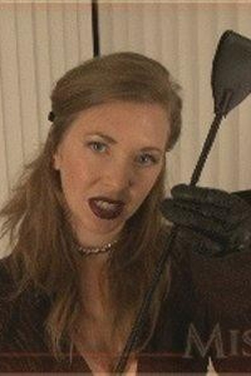 Slave's First Day - Screenshot 1 of 4 - BDSM