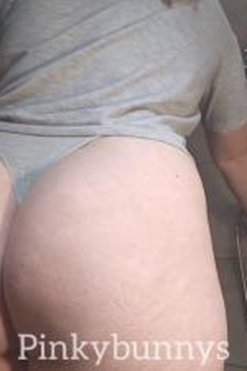 Hiccups At The Shower- Wet Clothes - Screenshot 1 of 4 - Roleplay