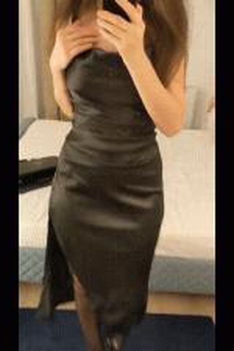 Satin - Screenshot 1 of 4 - Shiny Clothing