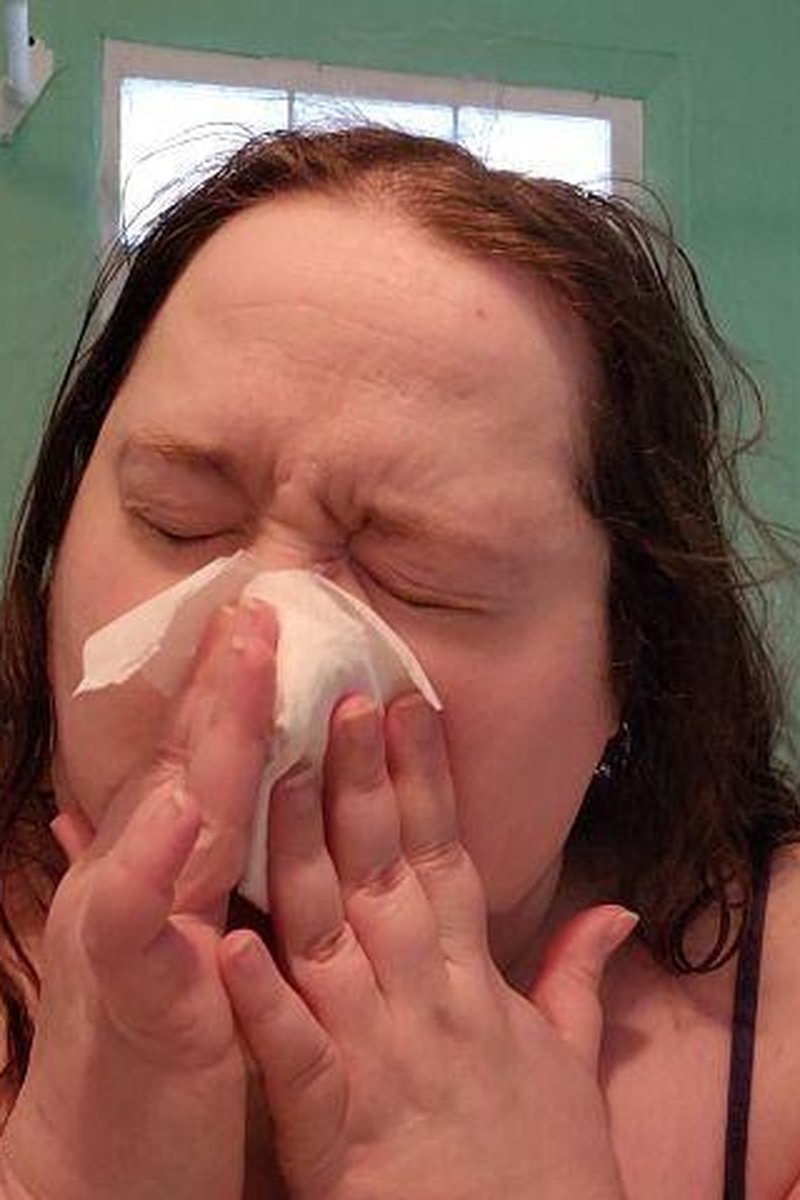 Nose Blowing - Screenshot 1 of 4 - BBW