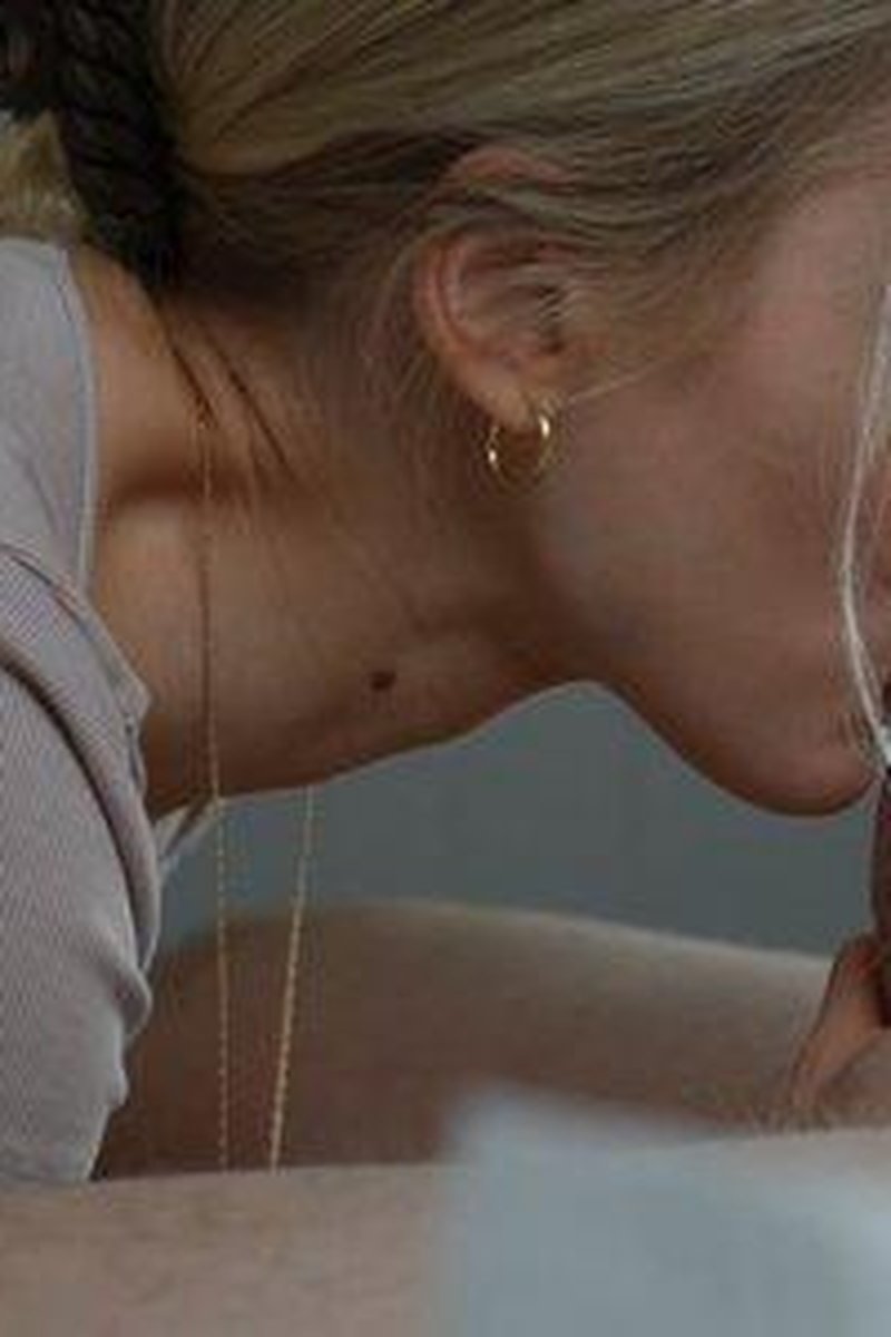 Sofia Gives Head - Screenshot 1 of 4 - Amateur