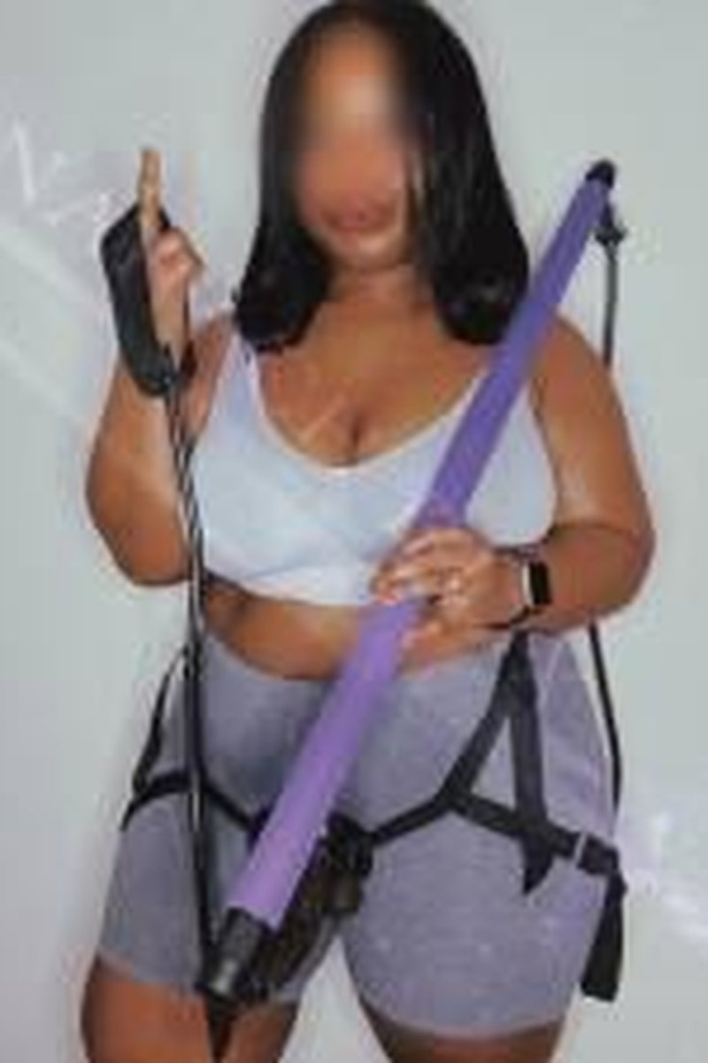 Femdom Gym Regime: BBC Bimbo Edition - Screenshot 1 of 4 - BBC