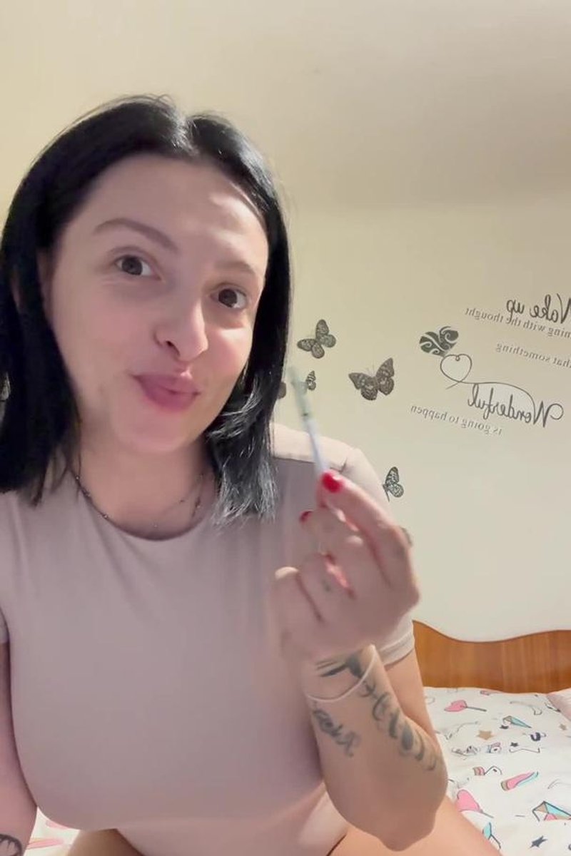 Hi! - Screenshot 1 of 4 - Brown Hair