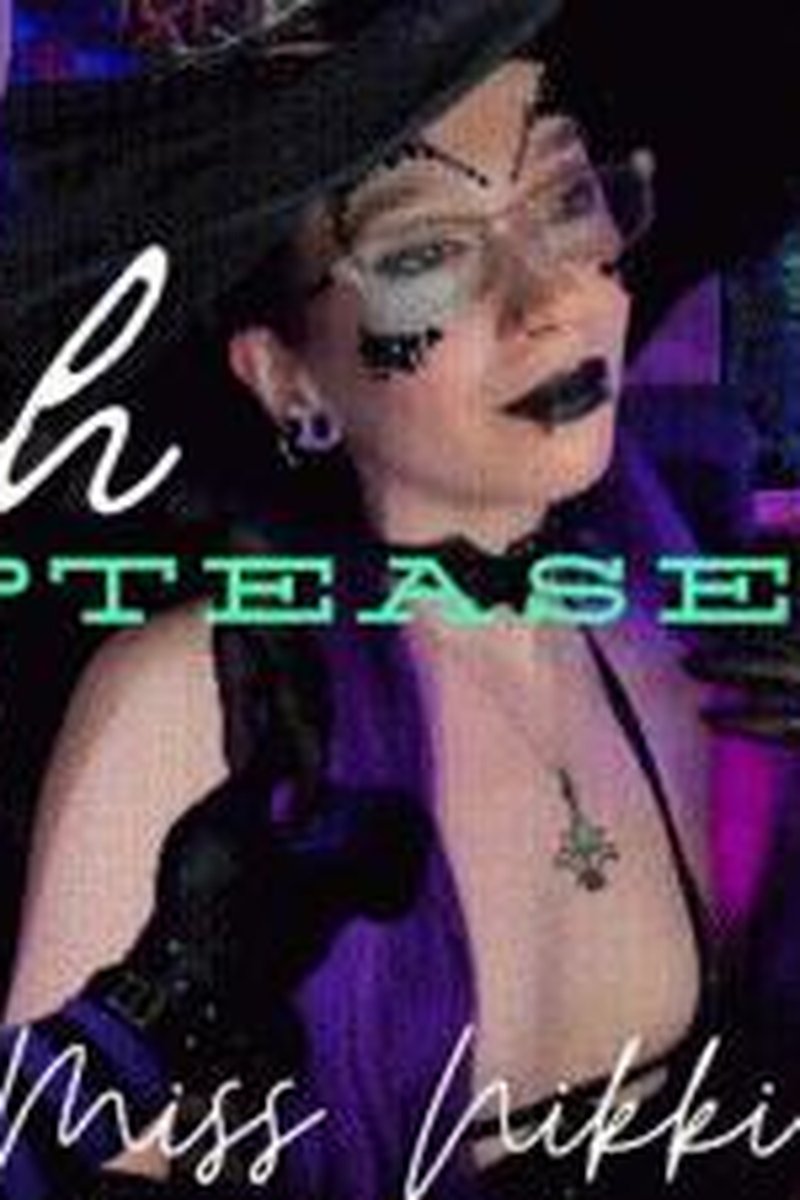 Witch Striptease - Screenshot 1 of 4 - Ass Worship