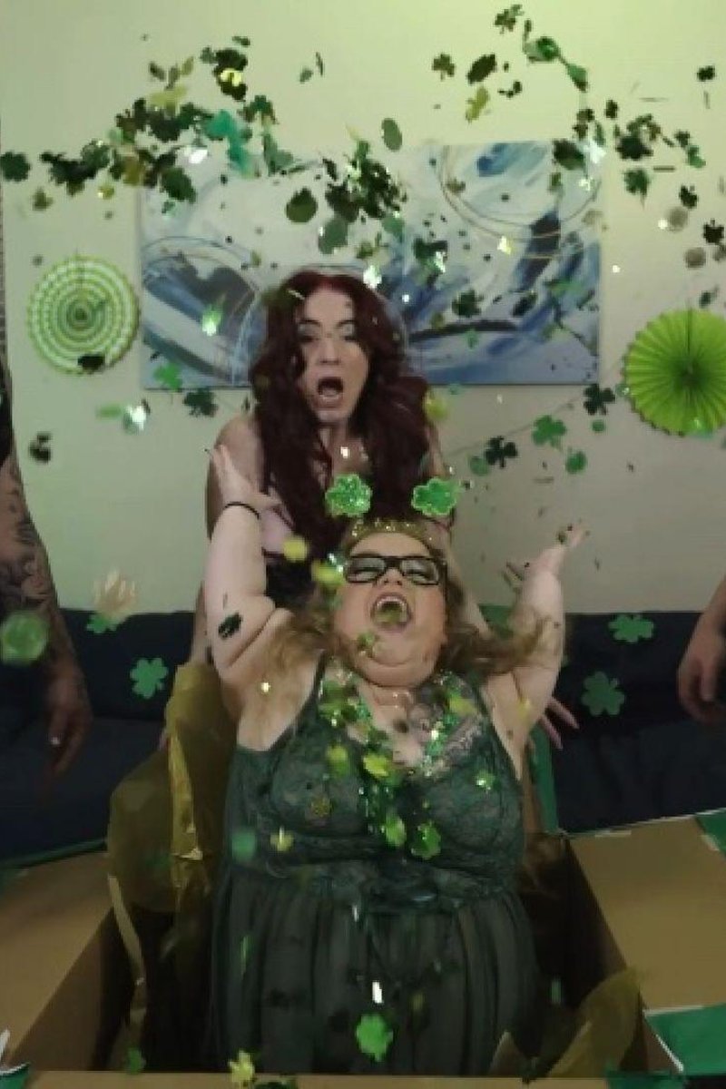Midget Leprechaun - Screenshot 1 of 4 - Holidays