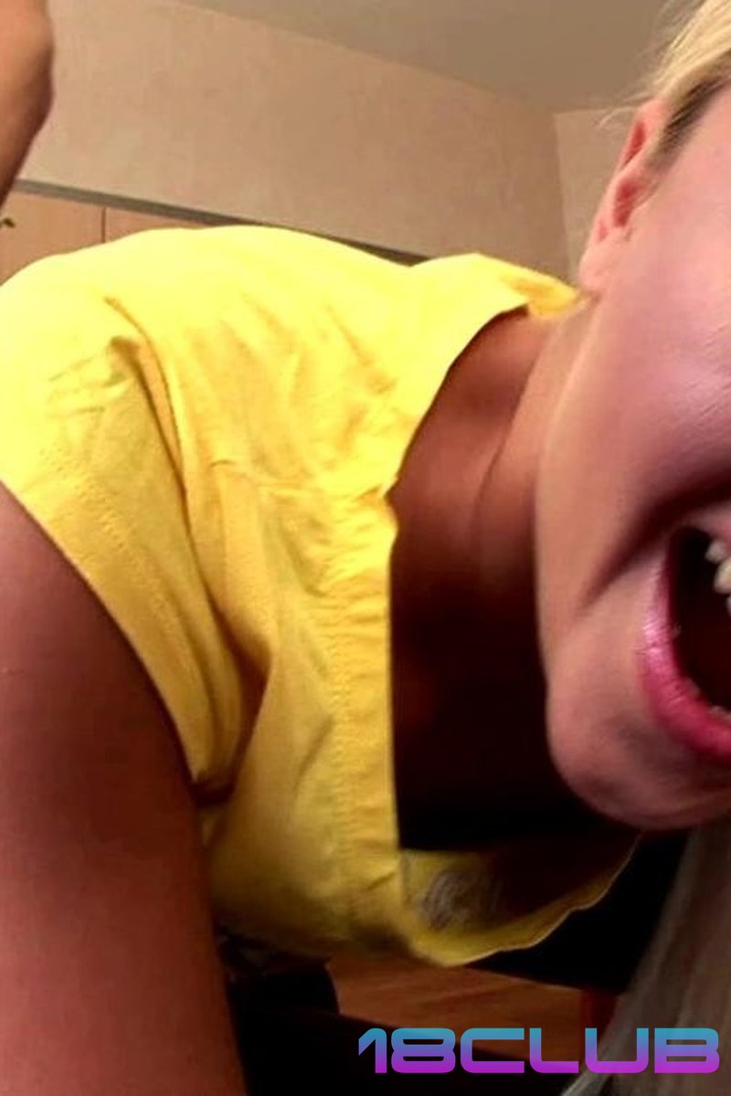 Daisy Pulls Her Cheeks Open for You to See Her Gaping Hole - Screenshot 1 of 4 - All Sex