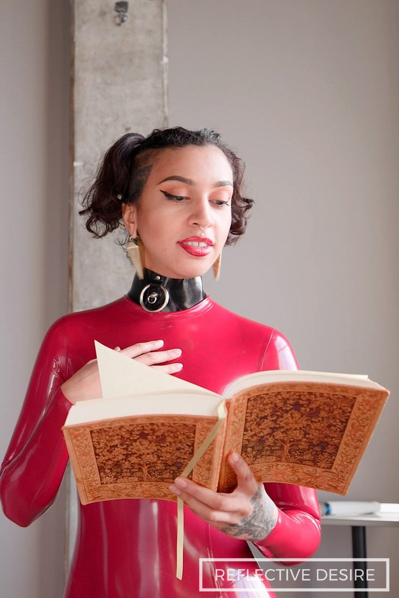 Cameron Hates Compliments - Screenshot 1 of 4 - Bondage