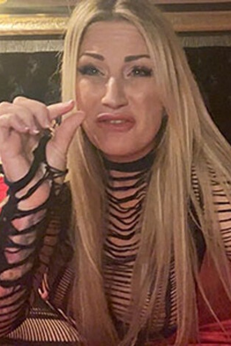 Nipple Dick - Screenshot 1 of 4 - Missy K