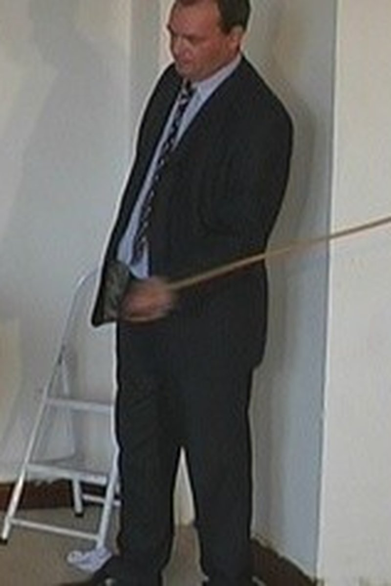 Cee Late Again - Screenshot 1 of 4 - Spanking