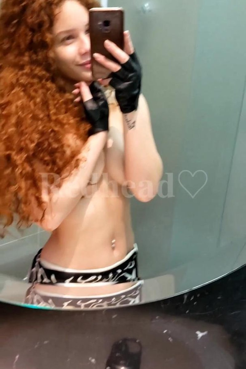 Redhead - Screenshot 1 of 4 - Babes
