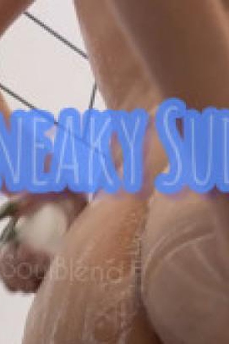 Sneaky Suds - Screenshot 1 of 4 - Golden Shower