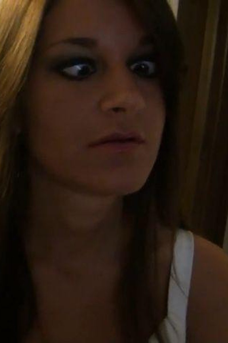Belle Manipulated - Screenshot 1 of 4 - Clothed Sex