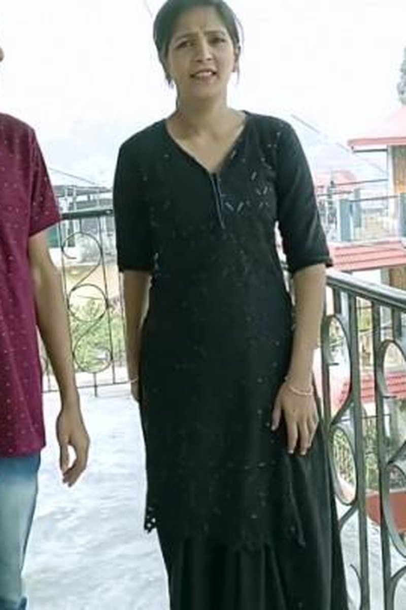 TP-manyvidsindianpunam-indian-aunty-on-vacation-with-18-year-old-step-brother