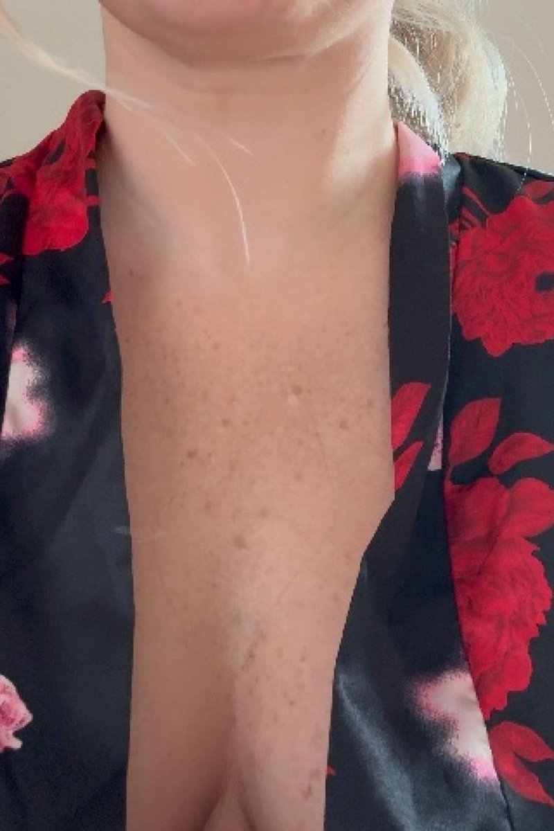 Make Up Sneezing - Screenshot 1 of 4 - Big Tits